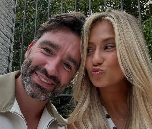 Metejoor stapelverliefd op Celine, maar hij krijgt plots wel bizar bericht: "Rotzak, ze is van mij!"