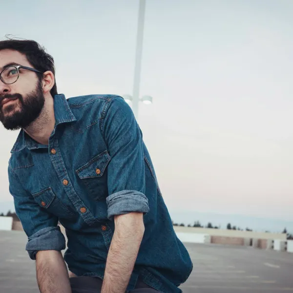 Brecht (45) wilde zijn vrouw niet verliezen en stemde in met een open huwelijk: "Het liep echter al heel snel helemaal uit de hand!"