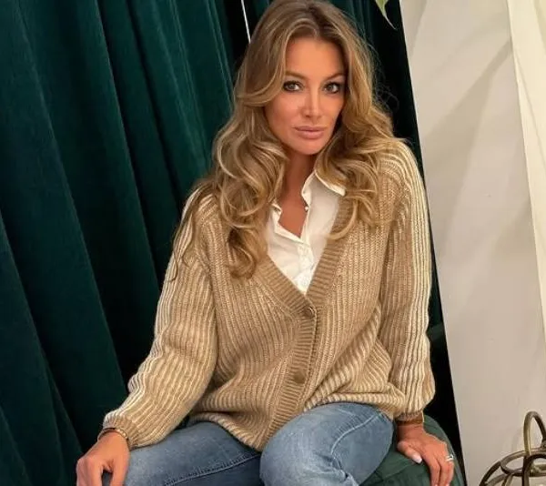 Véronique De Kock moet dringend iets kwijt over... haar boezem: "Het ging enkel nog maar dáárover!"