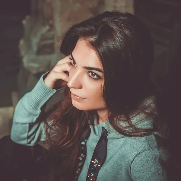 Sylia (28) vindt dat haar vriend te veel zeurt over zijn kleine 'pretstok': "Nu ben ik zelf iets beginnen doen waar ik niet trots op ben"