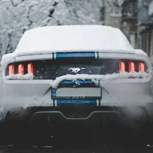 Experts waarschuwen: “Doe dit nooit direct nadat je jouw auto hebt gestart bij vrieskou!"