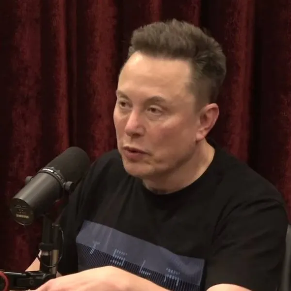 Elon Musk waarschuwt voor 'vijandige buitenaardse dreiging': "Grootste deel van de mensheid kan uitgeroeid worden!"