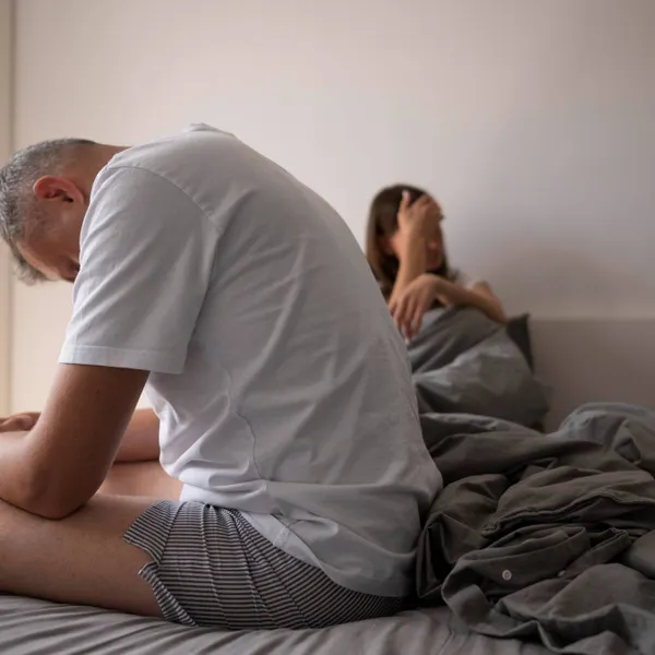 "Help! Mijn vriendin doet iets heel bizar met haar 'liefdesgrotje' en ik ben compleet in de war..."