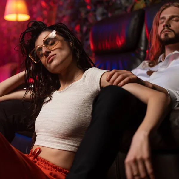 "Ik ging onlangs naar een exclusief seksfeestje... Er gebeurden dingen die we zelfs niet konden fantaseren!"