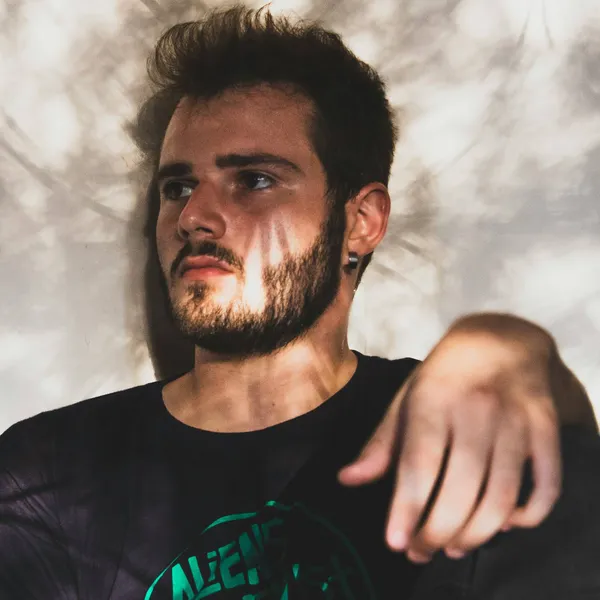 "Plots rukten mijn schoonmoeder en ik de kleren van elkaars lijf... En toen kwam mijn schoonbroer de kamer binnen!"