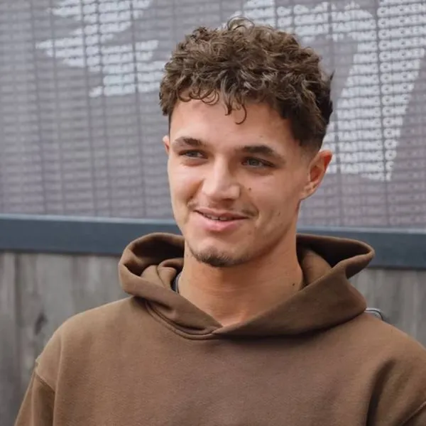 Veel vrouwen willen tegenwoordig een 'soft boy', zoals wereldkampioen F1 Lando Norris: maar wat is dat precies?