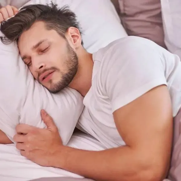 Experts waarschuwen: "Heb je vaak deze ‘pikante’ droom? Dan zegt dat veel over je relatie!"