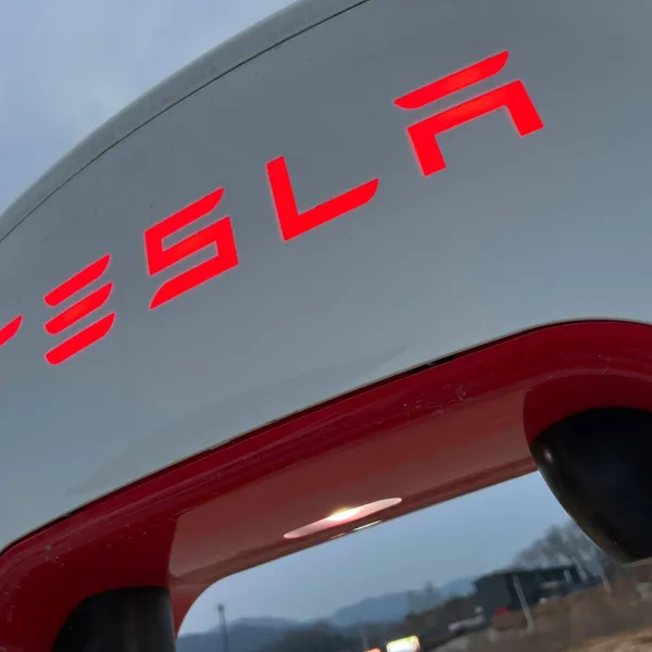 Slechte cijfers voor Tesla, Elon Musk neemt drastisch besluit: "We stoppen ermee"