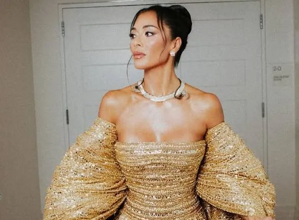 Miauwkes! Ex-Pussycat Doll Nicole Scherzinger bewijst in bikini waarom zoveel mannen aan haar voeten liggen