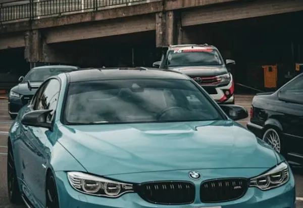 Vlaamse BMW-eigenaar pakt uit met geniale nummerplaat: "De meest originele die ik ooit zag!"