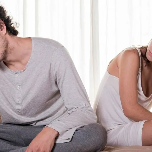 Privédetectives onthullen 5 signalen dat je partner mogelijk vreemdgaat, waaronder één veelvoorkomende huishoudelijke taak