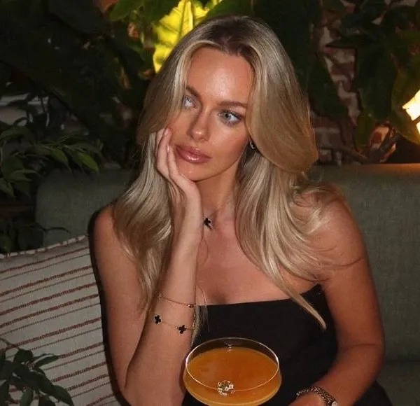 Celest, de mooiste vrouw van België volgens de Hollanders, toont haar tempel van een lichaam in bikini (foto's)