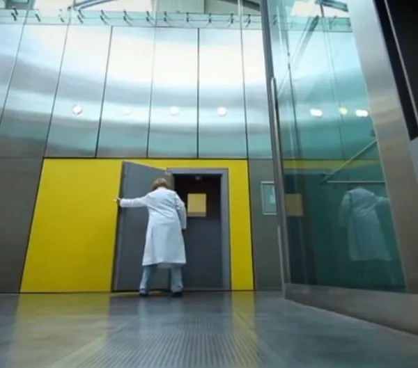 Dit zit er in ’s werelds grootste ‘Doomsday Box’, bedoeld om de mensheid te helpen herstellen na een wereldramp