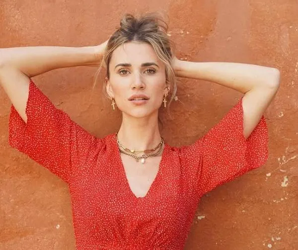 Lize Feryn toont met heerlijke bikinifoto's wat voor een dikke gelukzak haar wederhelft Aster Nzeyimana is