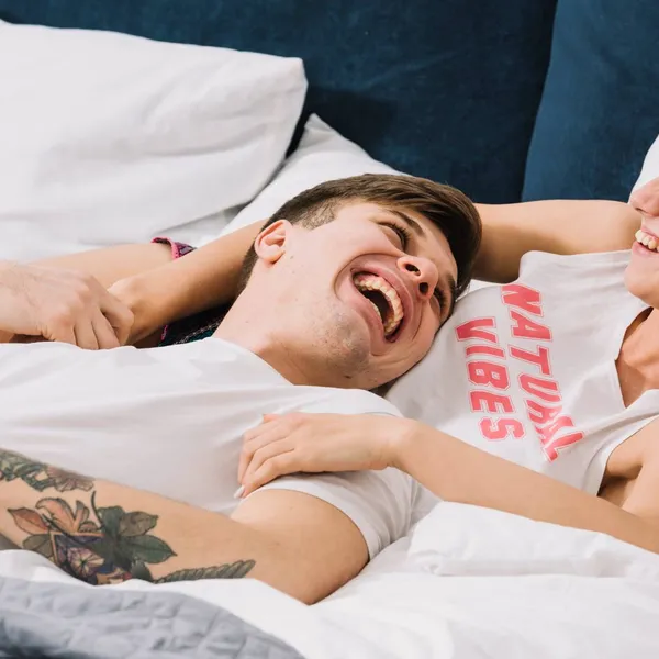 Vrouwen breken de stilte: dit is hoelang een sessie 'bedpret' moet duren volgens hen...