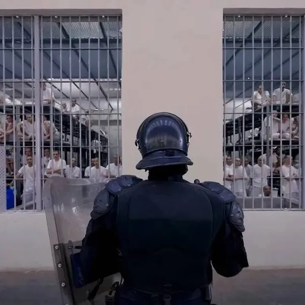 De meeste gevangenen worden er helemaal gek: dit is de isoleercel in 's werelds 'ergste gevangenis', met enkel een gaatje in het plafond voor lucht