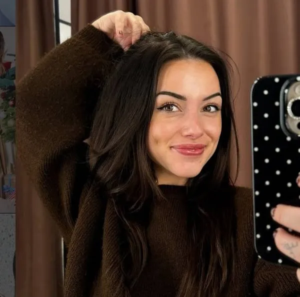 Shauna De Wit etaleert nog eens haar indrukwekkende bikinibody... maar dan wel op de 'gekende' manier (foto's)