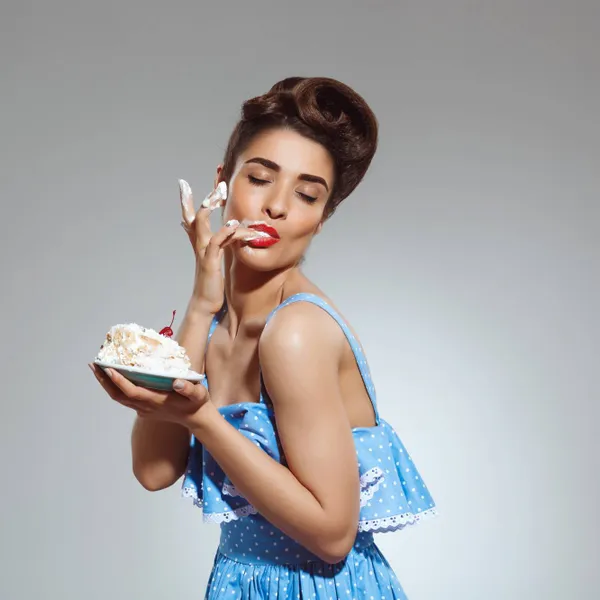 "Ik smeerde mijn buurvrouw in met slagroom en chocoladesaus, en likte het op. Maar toen begonnen de problemen..."