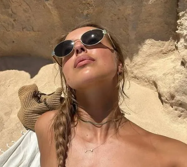 Heeft Luna Stevens het mooiste 'billenwerk' van Vlaanderen? Met deze foto's maakt ze wel een sterk statement!