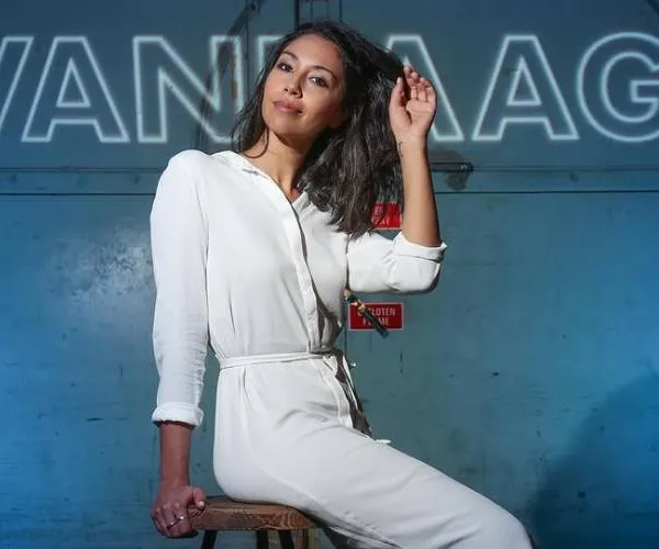 Danira Boukhriss gaat trouwen! Enkele van haar lekkerste foto's om dat heuglijke nieuws te vieren...