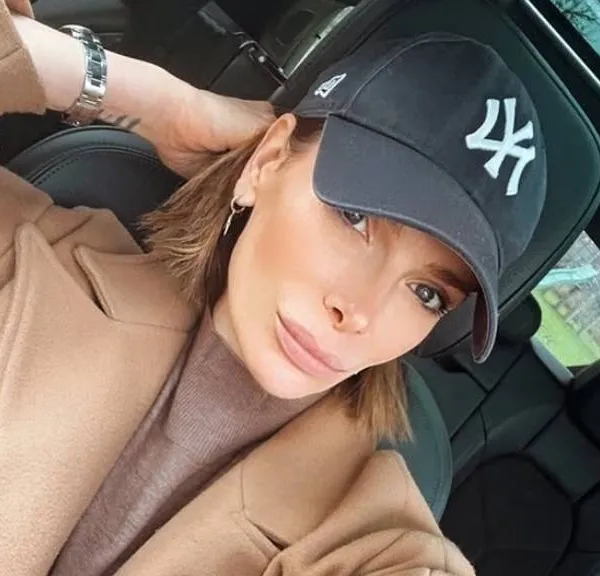 Griet Vanhees (48), de partner van Anthony Kumpen, toont haar afgetraind lichaam in sportoutfit (foto's)