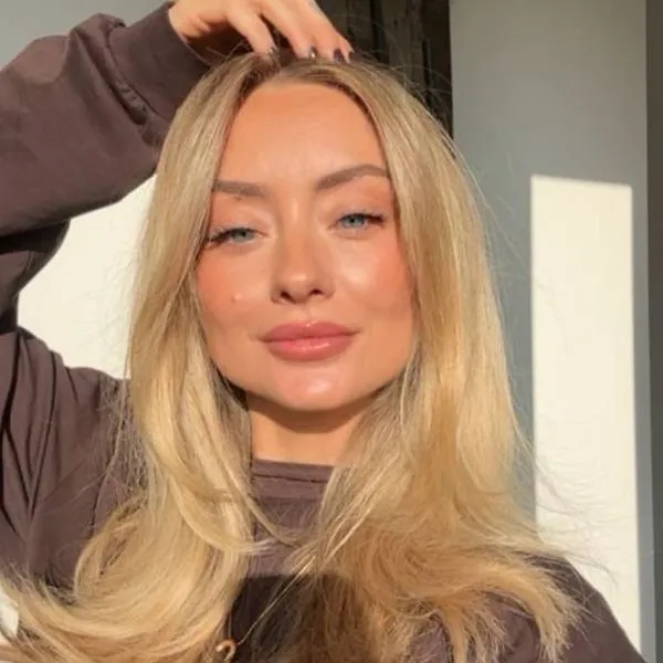 Vlaamse fitnessbom Chanelle toont waarom veel vrouwen stikjaloers zijn op haar lichaam, en veel mannen aan haar voeten liggen