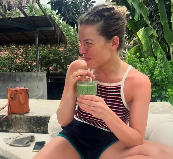 Is Ella Leyers eigenlijk een 'gemakkelijke' om te versieren? Ze geeft zelf het antwoord...