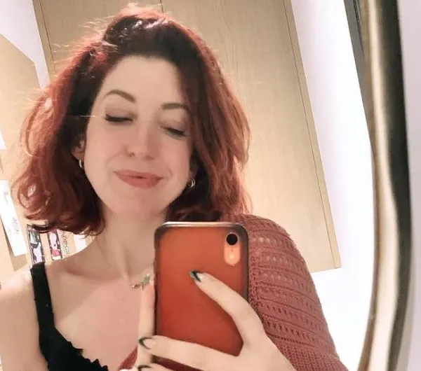 Kaat Bollen (en haar 'bollen') stralen op zomerse selfie: "Jij bent net zo lekker als Goedele Liekens!"