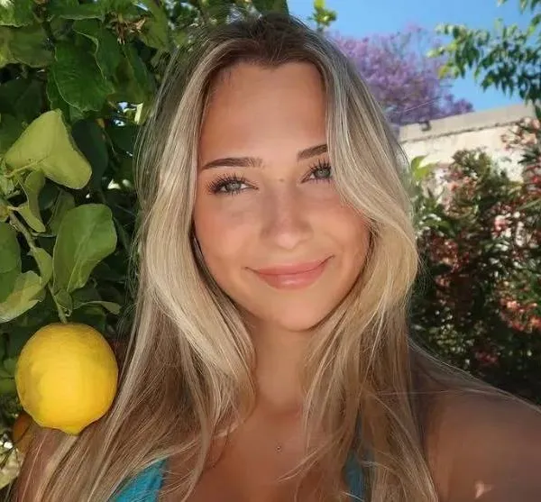 Men zegt wel eens dat Delfine de lekkerste 'citroenen' van Nederland heeft: een kleine factcheck aan de hand van deze foto's...