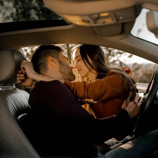 Nu 'hamstering' steeds populairder wordt: "Wij deden het... Ik streelde zijn dij en dan namen mijn lippen het over!"