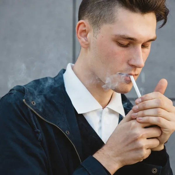 Rookvrije generatie in het VK: volgen er ook in België drastische maatregelen om roken volledig te verbannen?