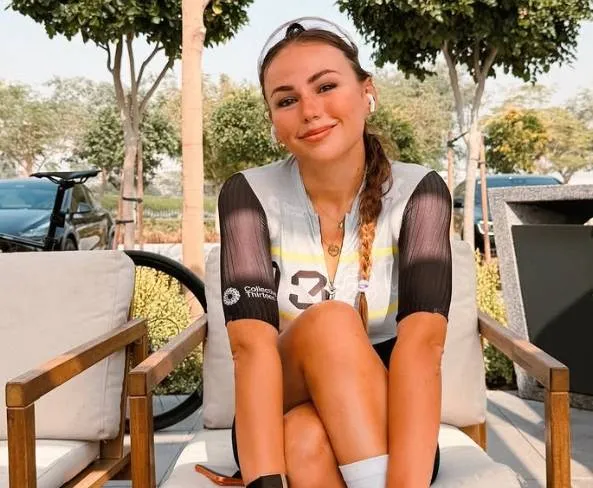 Puck Moonen maakt stevig indruk... Deze keer niet op een koersfiets, maar in een erg kleine bikini (foto's)