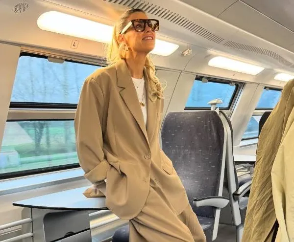 Tanja Dexters gooit details over 'scheefwippen' van haar partner in de groep: "Hij bleef maar de deugniet uithangen!"