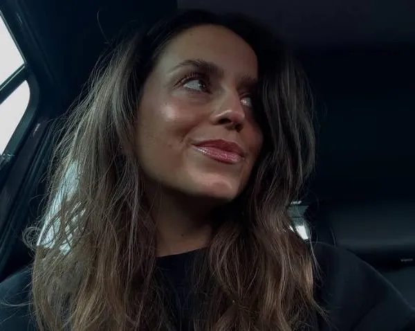 Lynn Van den Broeck gooit een knappe foto in de groep en iedereen zeg hetzelfde: "Die benen!"