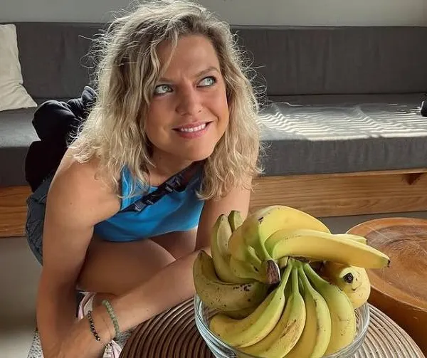 Ella Leyers deelt details over haar relatie met bijna 20 jaar oudere Jan Eelen: "Dat is zalig!"