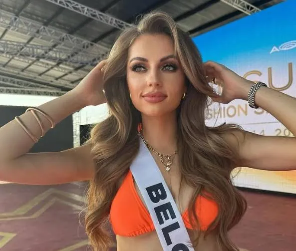 Ex-Miss België Karen Jansen deelt beelden van fenomenale fotoshoot in doorschijnende outfit en andere weinig verhullende kledij