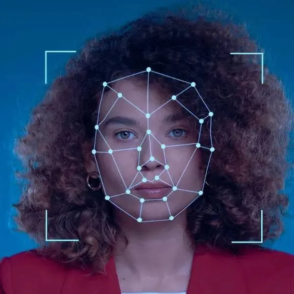 De huiveringwekkende zwarte markt voor menselijke gezichten: "Ik verkocht mijn gezicht aan AI, en dat eindigde dramatisch!"