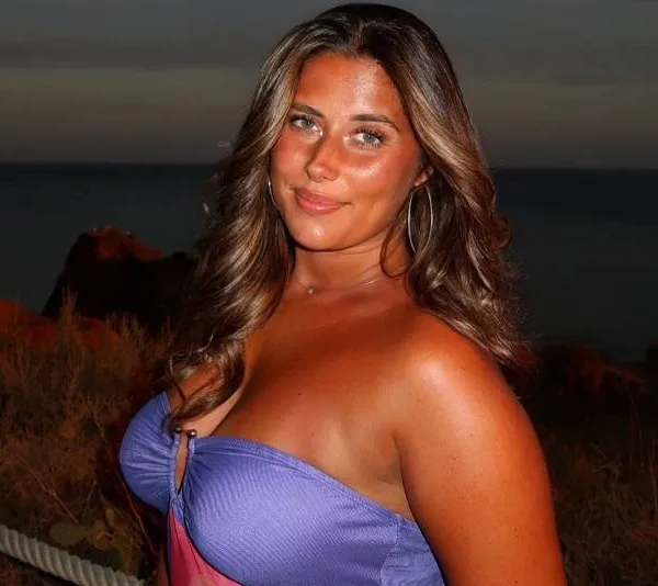 Vlaamse Love Island-bom Raphaella doet de boel ontploffen met heerlijke lingerie- en bikinifoto's