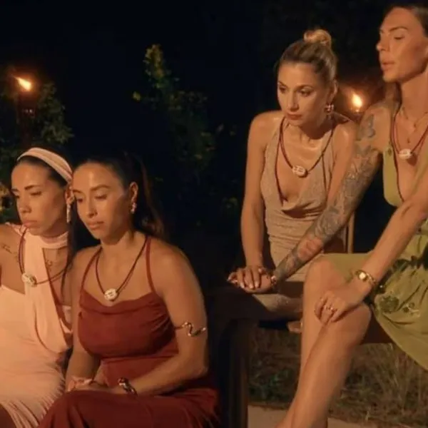 Dolle pret in Temptation Island, waar weer vrolijk wordt gezogen en scheefgewipt: "Het zijn allebei dikke sletten!"