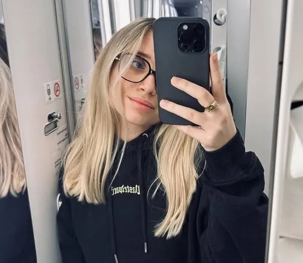 Vlaamse dj Novah is een échte wereldster achter de draaitafel, maar ook in bikini is ze een topper (foto's)