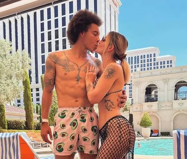WAG-koorts - Opwarmen voor het WK 2026 met de lekkerste foto's van Rafaella, de vrouw van Axel Witsel