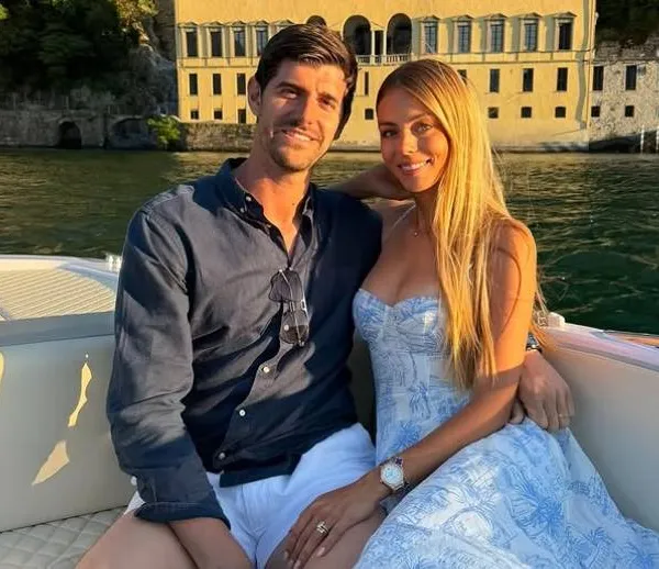 WAG-koorts - Opwarmen voor het WK 2026 met de lekkerste foto's van Mishel, de vrouw van Thibaut Courtois