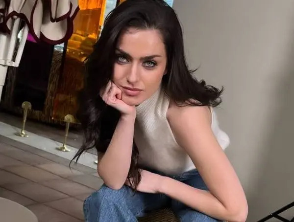 Olga Leyers gaat in bad... en we mogen gewoon eens meekijken (foto's)