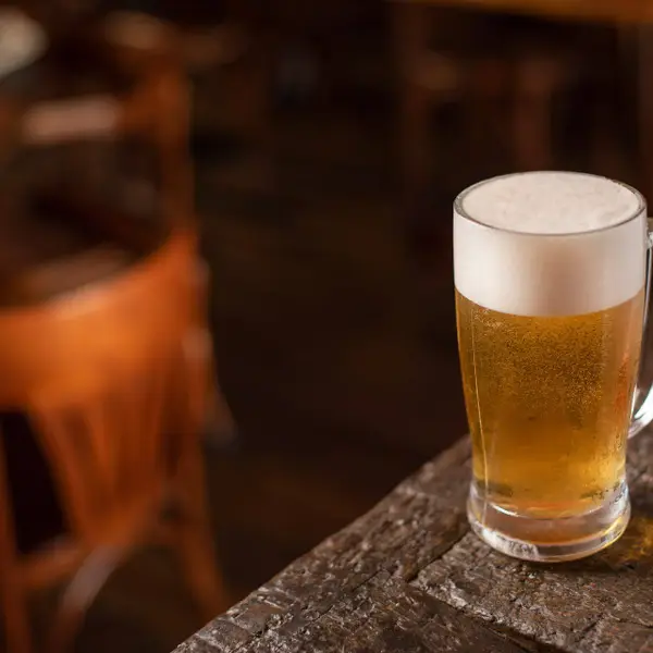 Het verschil tussen de prijs van een pintje bier in 1974 en 2026 is hallucinant