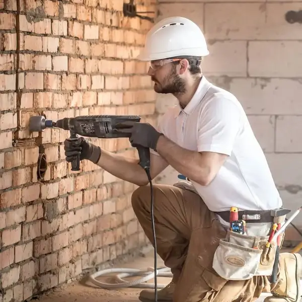 Dit is het loon van een Vlaamse bouwvakker in 2026: "Goed betaald maar fysiek waanzinnig zwaar"
