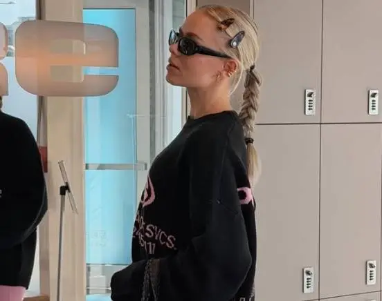 Anna, de vriendin van Thibau Nys, in haar roze fitnesspakje... daar word je instant gelukkig van!  (foto's)