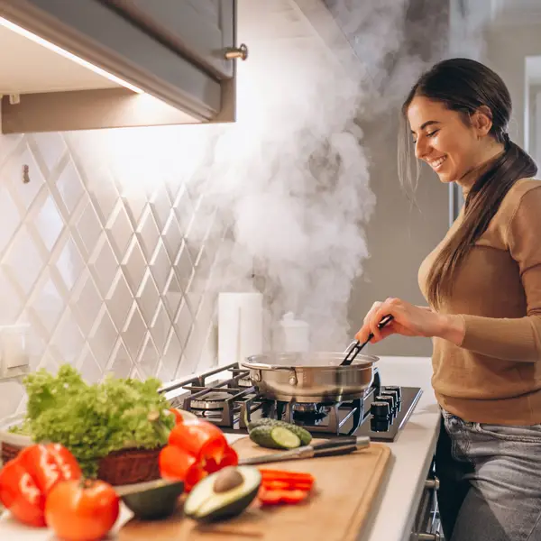 Koken voor vrienden: Zo organiseer je een geslaagd diner zonder stress