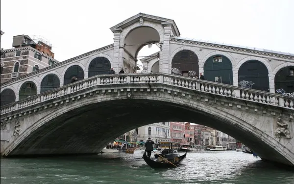 VenetiebrugPHOTONEWS