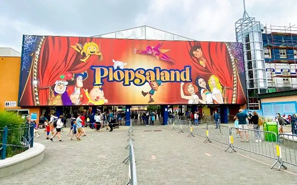 plopsatwitter