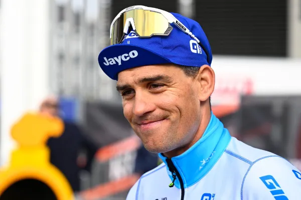 231004zdenekstybar